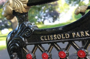 Clissold Park bench