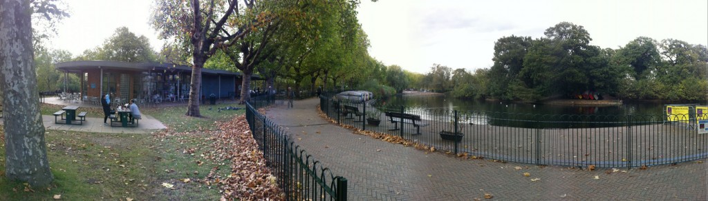 Finsbury Park pond, path & picnic panorama